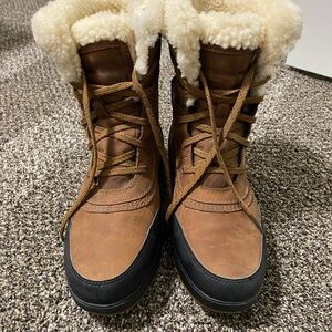 Sorel Winter Boots Brown and Black with Fluffy Lining